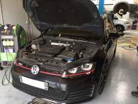 Recharge clim sur une Golf 7 GTI